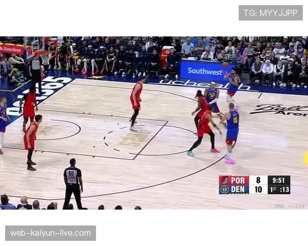 穆雷高位挡拆一筹胜过库里，拉开空间提关键效率